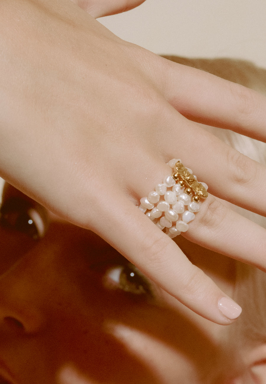 Hana ring