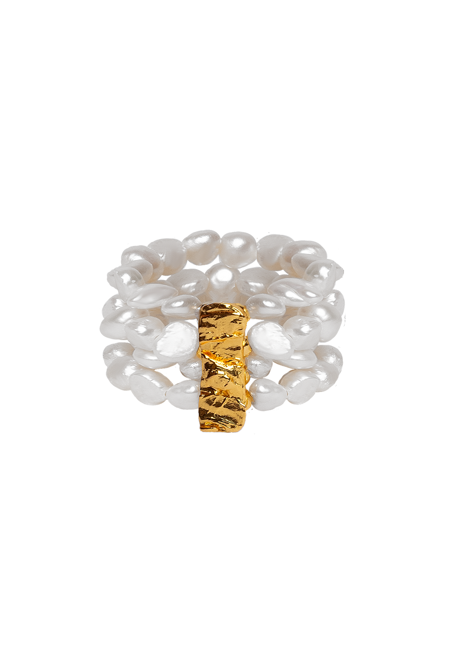 anillo de tiras de perlas