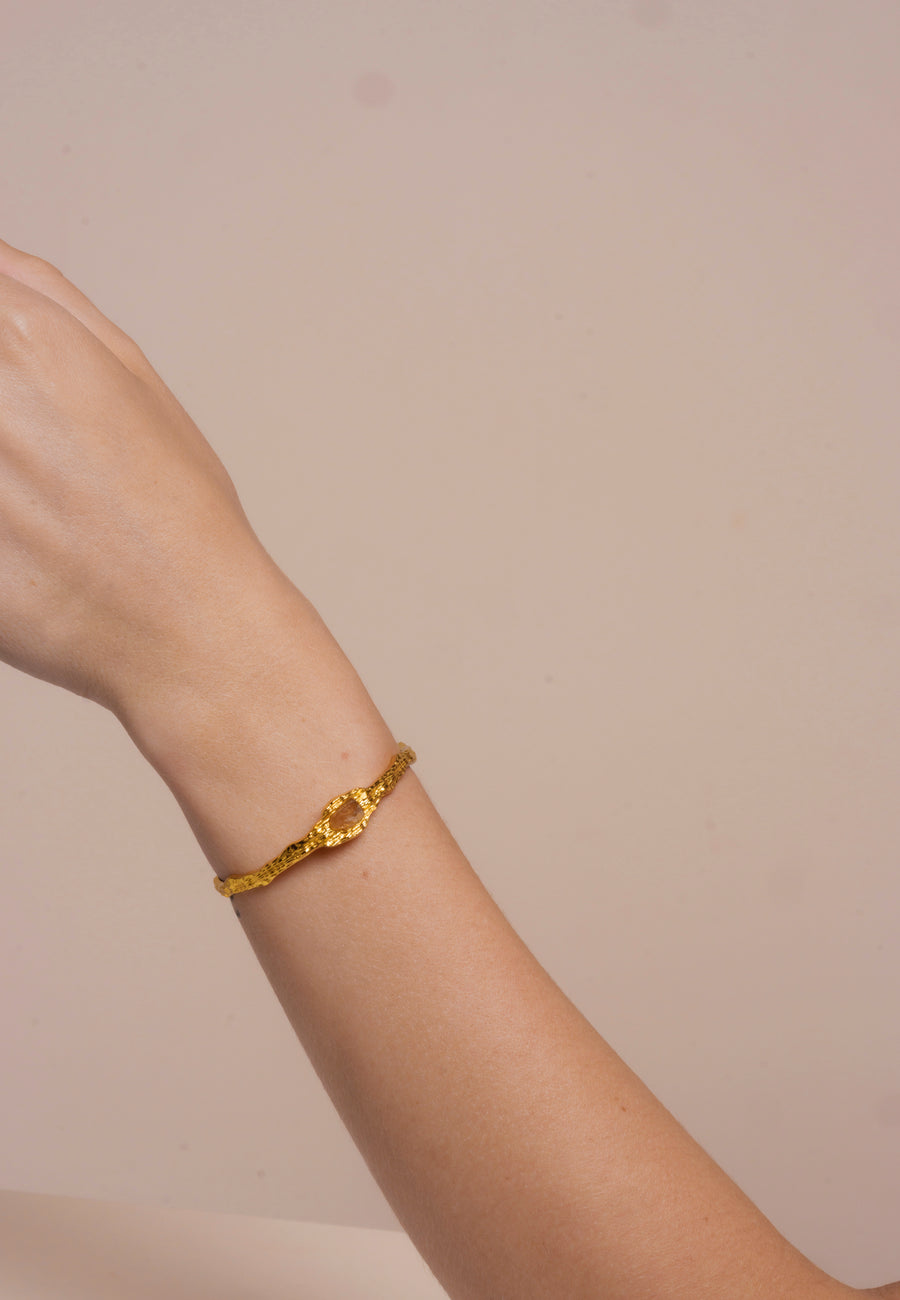 brazalete namasté con piedra natural de citrino