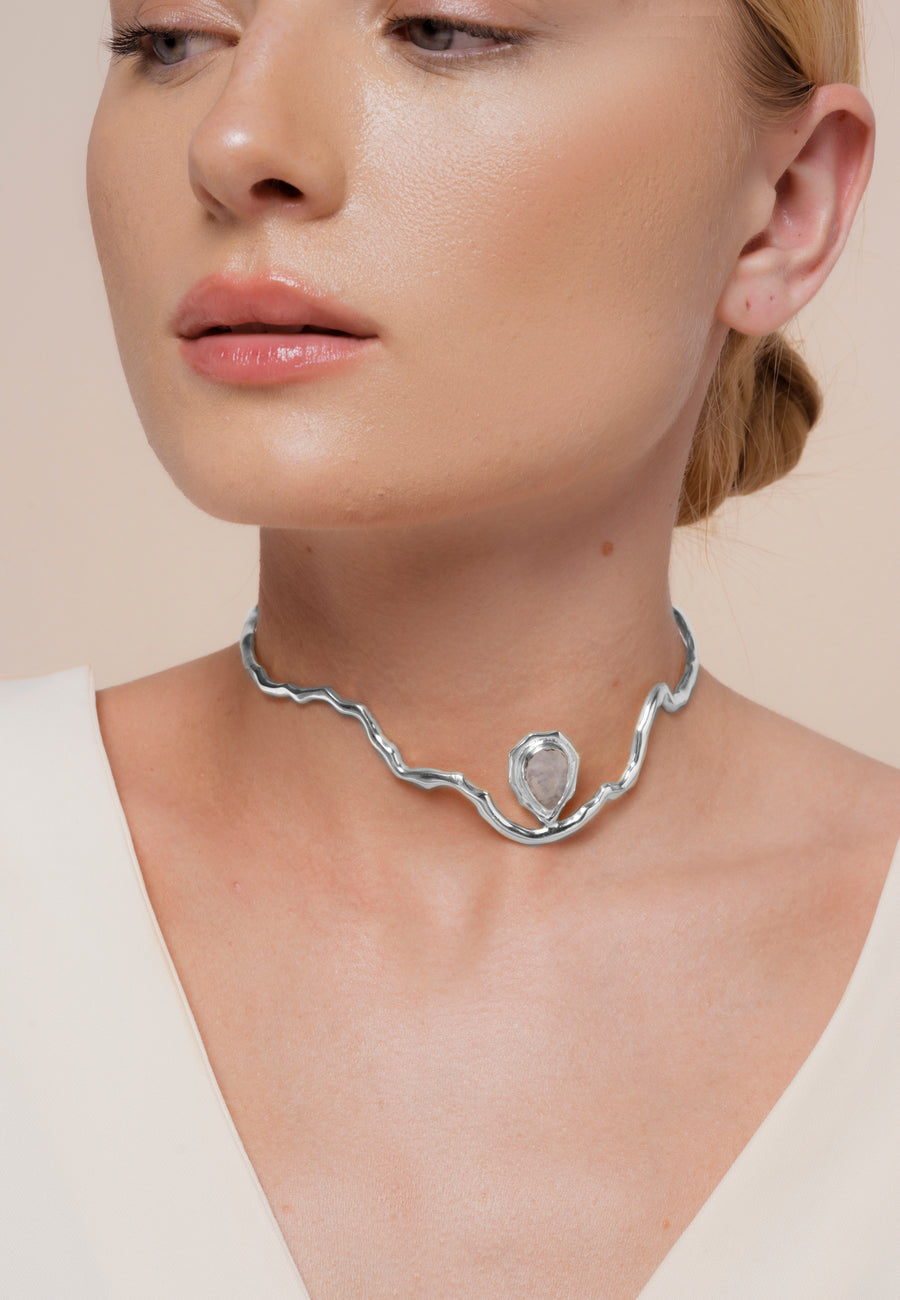 choker gratitutde ondulado en plata