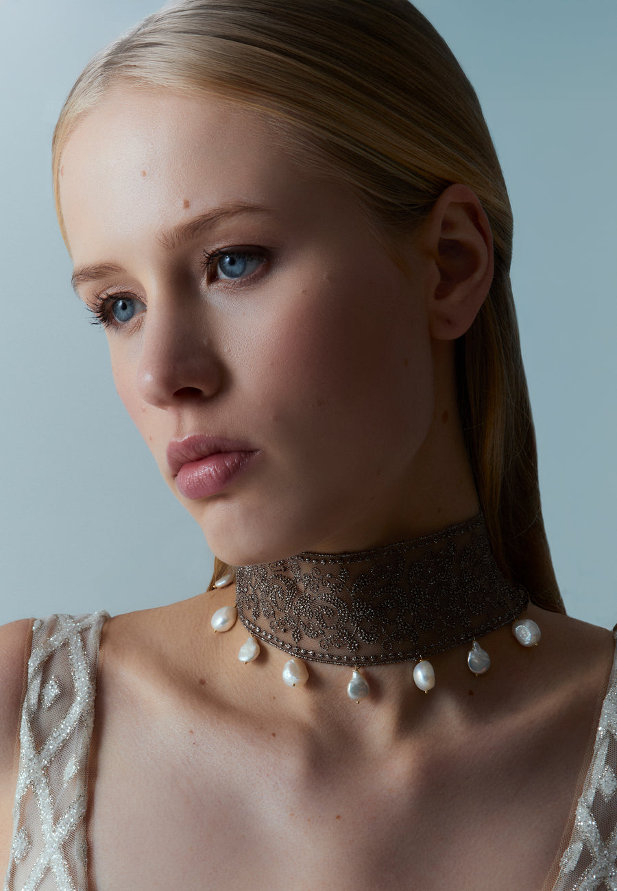 Collier ras du cou Elva en vieil or