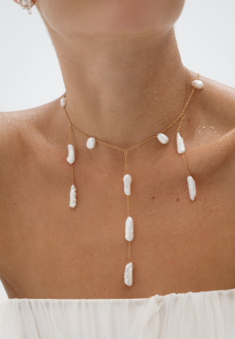 Collar combinado de perlas alargadas para escotes en V de novia