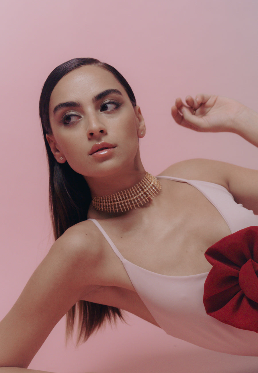 choker brillo grande dorado con más de 150 circonitas engastadas a mano