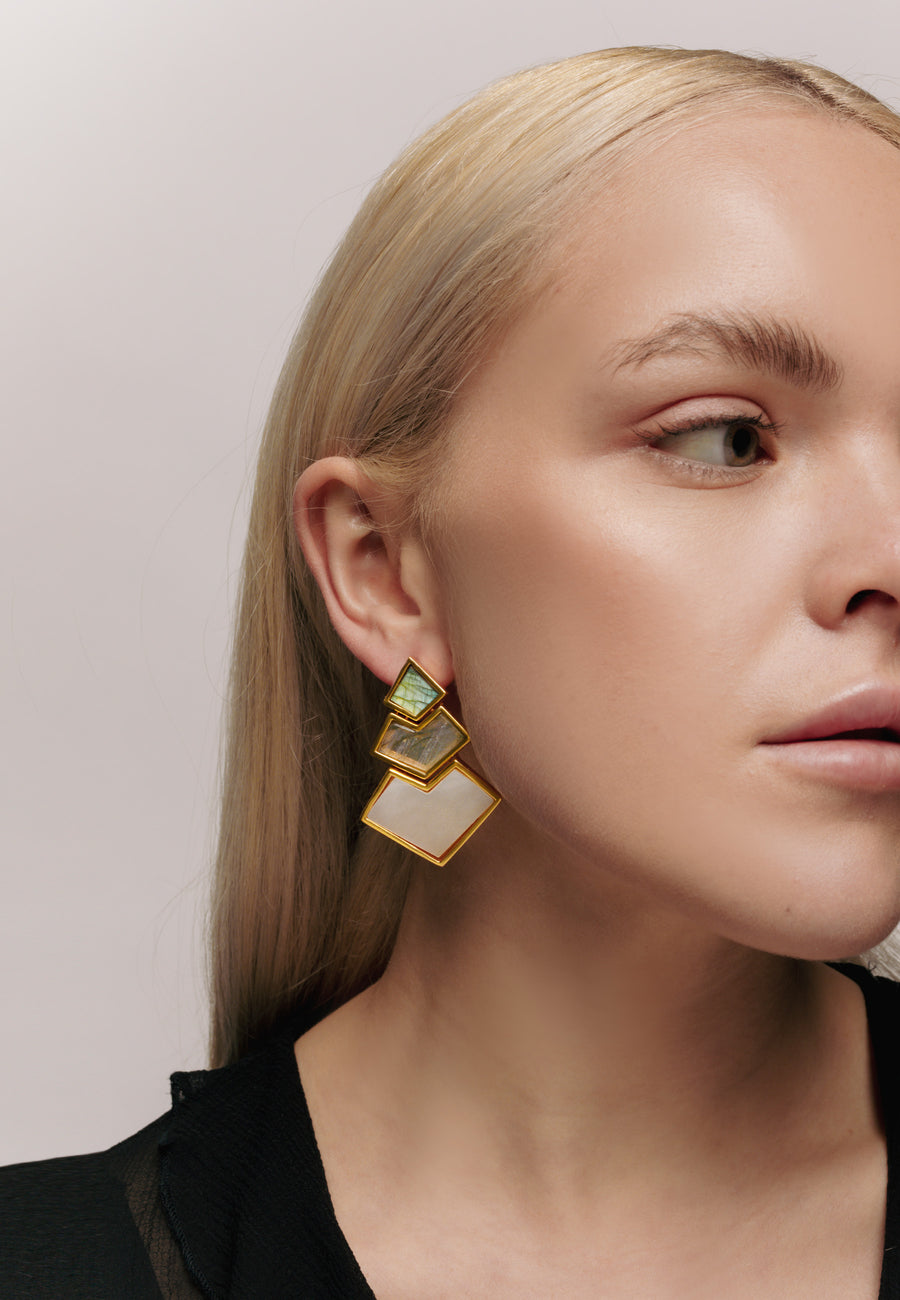 Nefertiti Grey, White Earrings