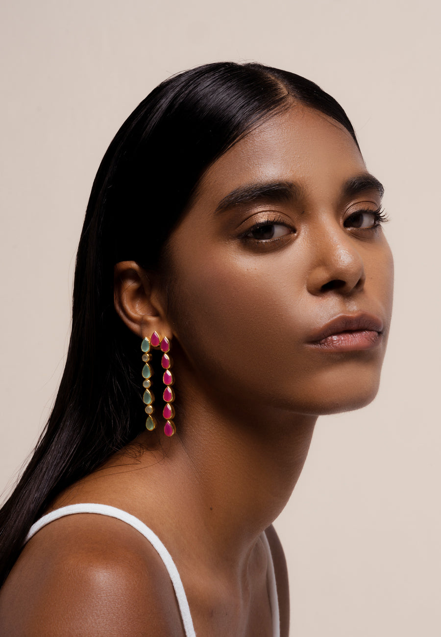 Pendientes dobles con piedra calcedonia en aguamarina y fucsia