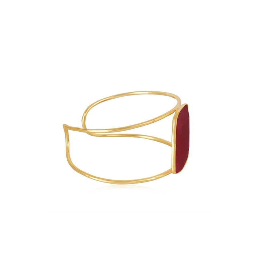 Brazalete Stardust con piedra natural de color Rubi visto de lado