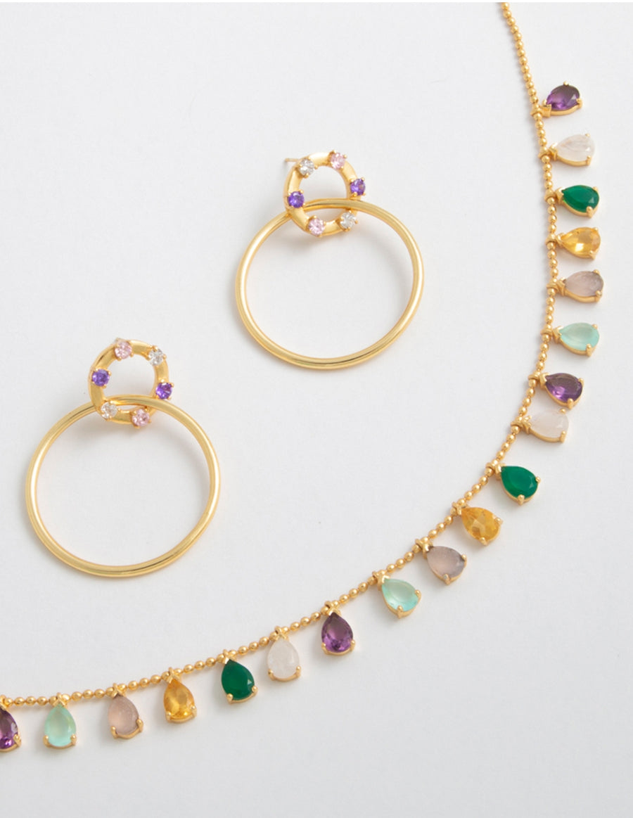 Collar de piedras de colores Pride combinado con pendientes