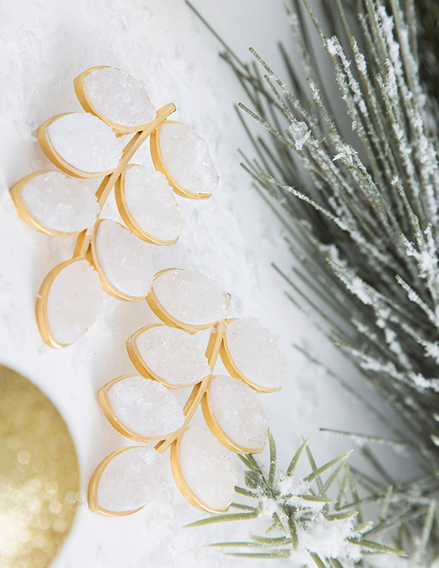 Pendientes largos Lavani Leaf Blanco de fiesta