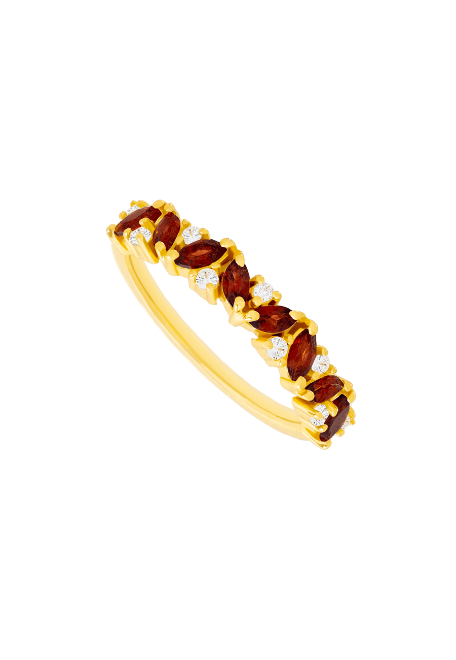 Anillo dorado birthstone Enero con piedra de nacimiento Garnet granate.