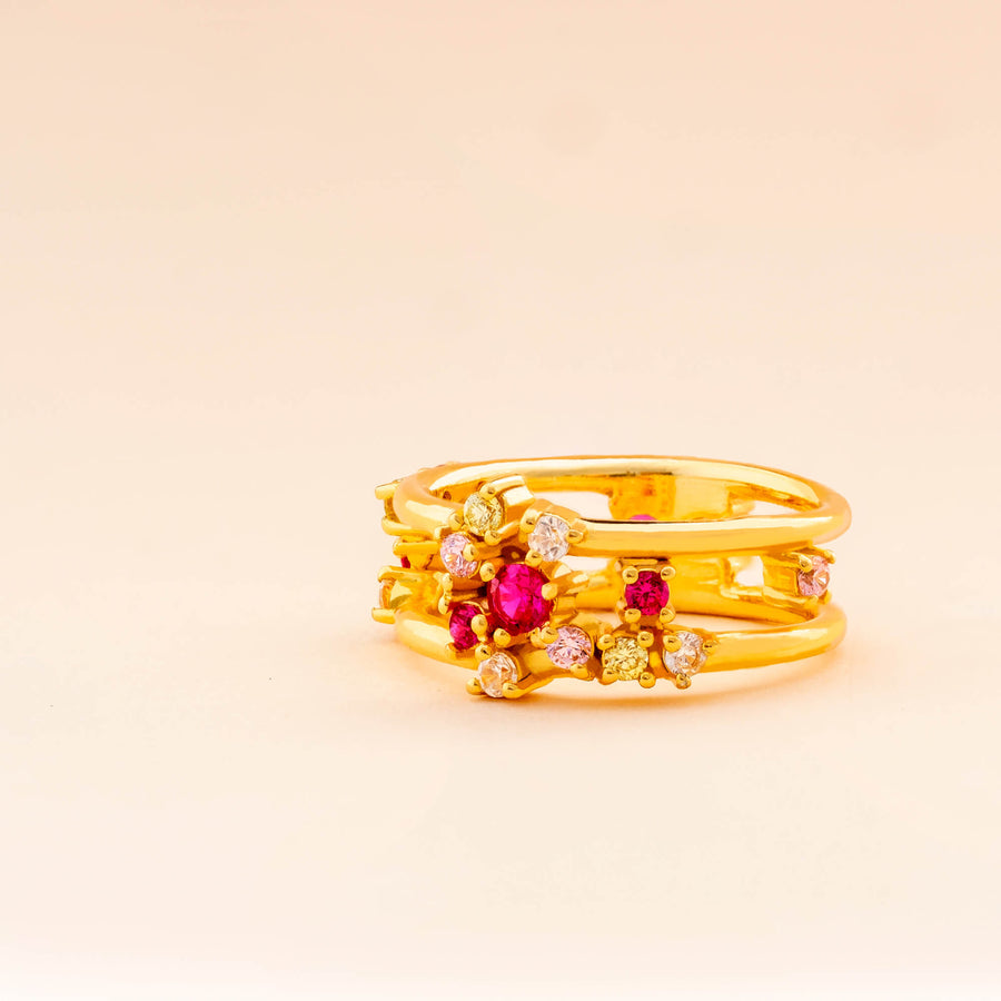 Anillo Jasmine dorado grande de distintas tallas de LAVANI