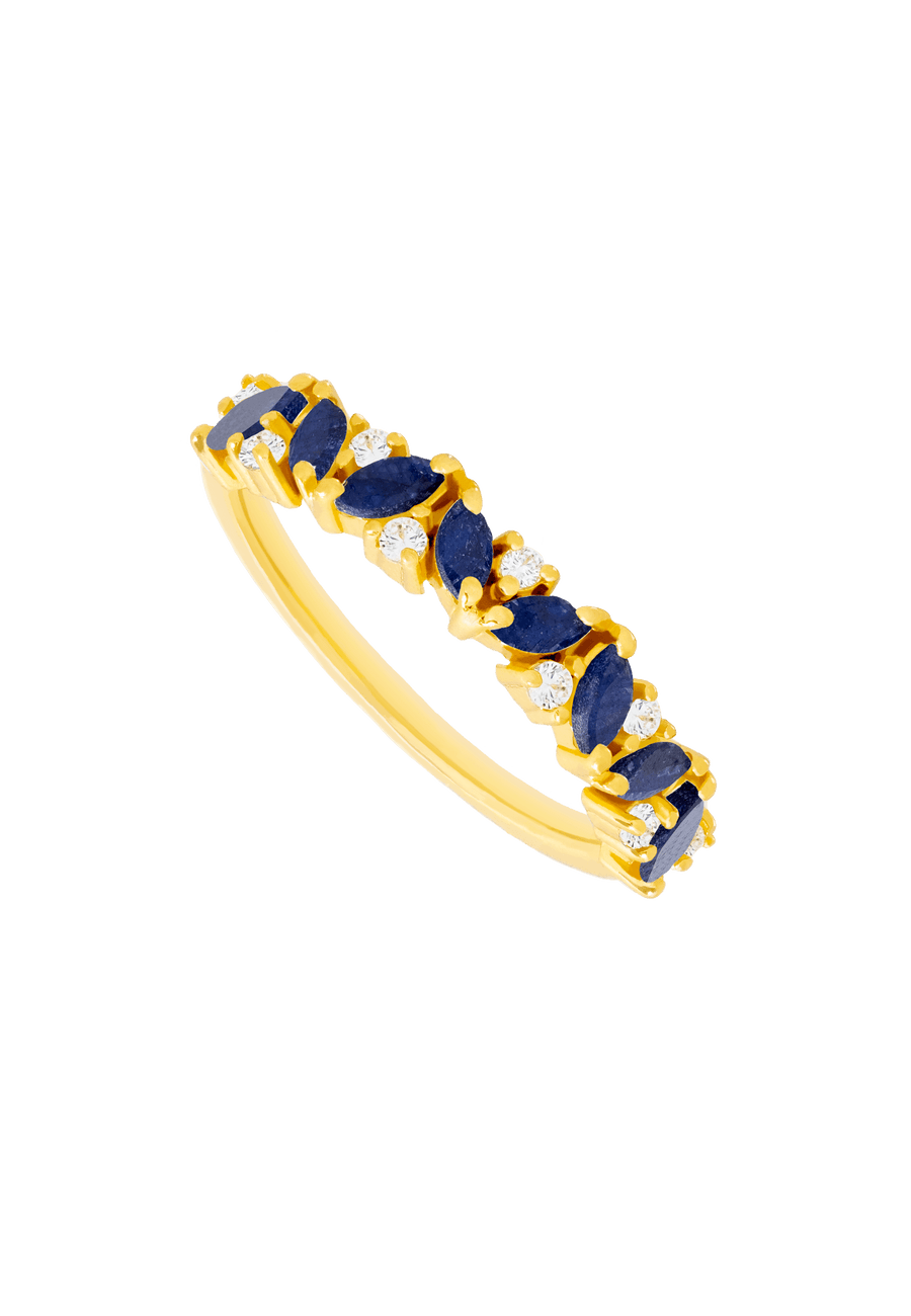 Anillo dorado birthstone Septiembre con piedra de nacimiento Zafiro azul.
