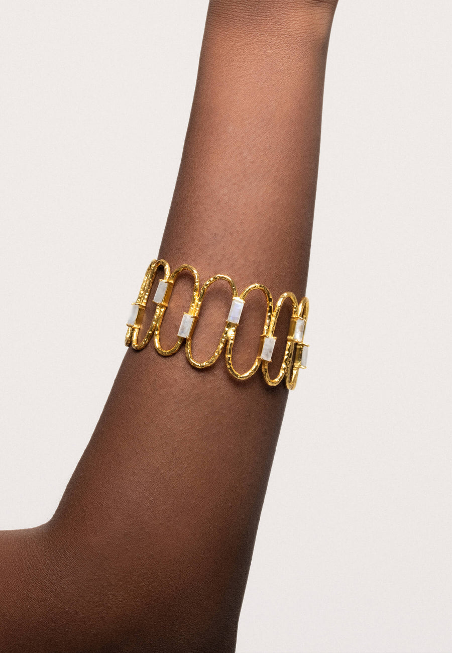 Pulsera Rígida Dorada Lavani Jewels