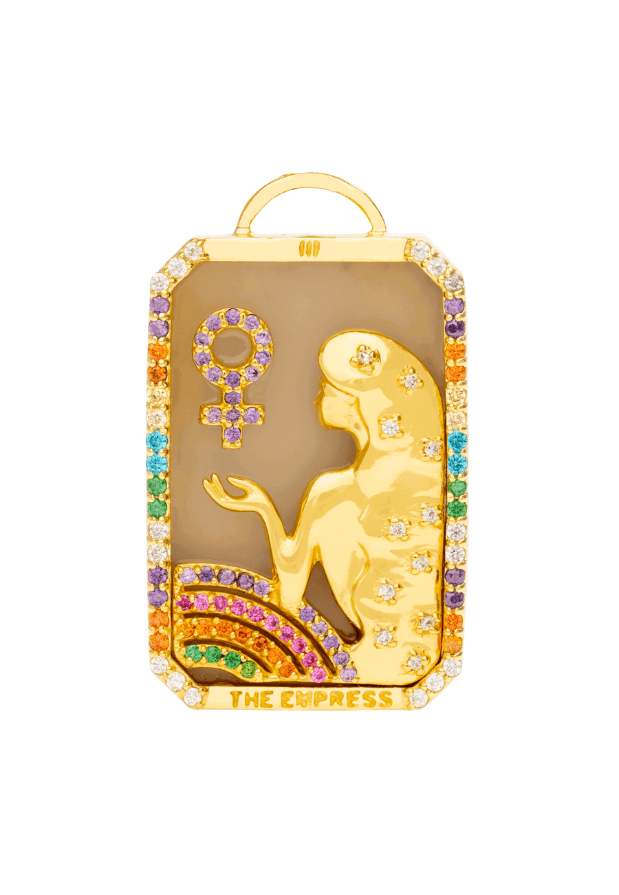 colgante carta de tarot  con figura de mujer tallada a mano con circonitas multicolores