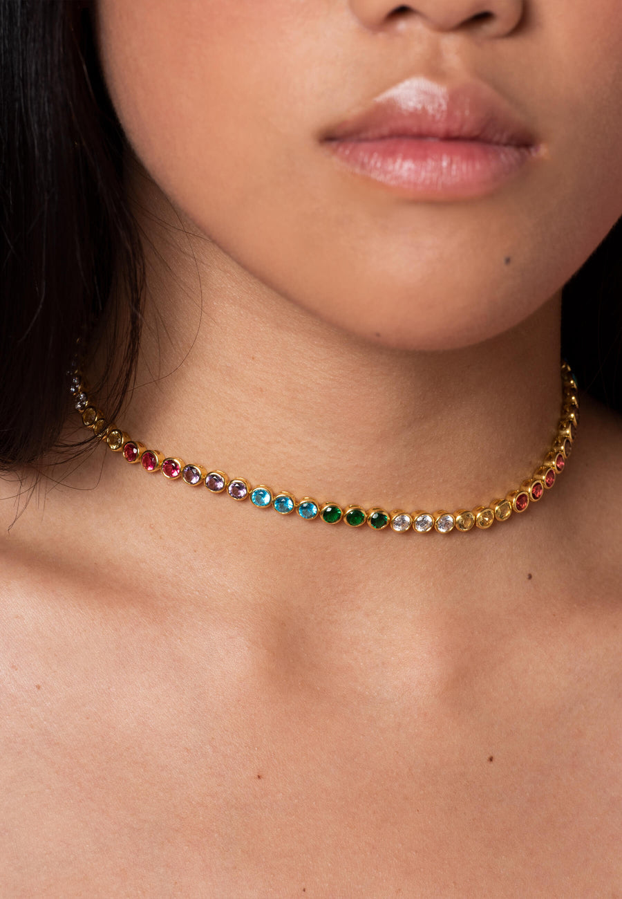 Collar riviere con circonitas multicolor bañado en oro
