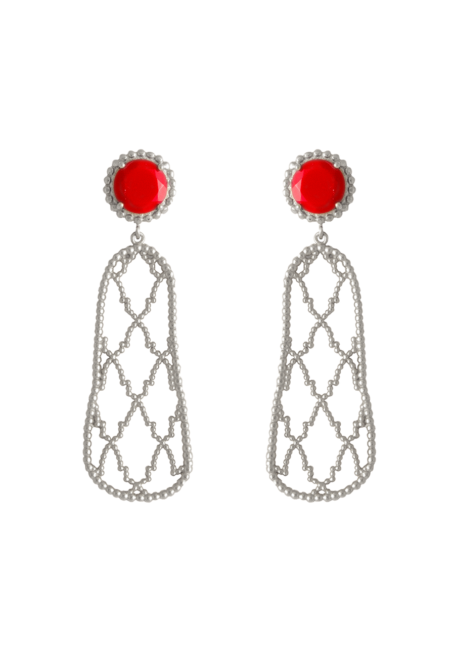 Pendientes plateados con piedra roja