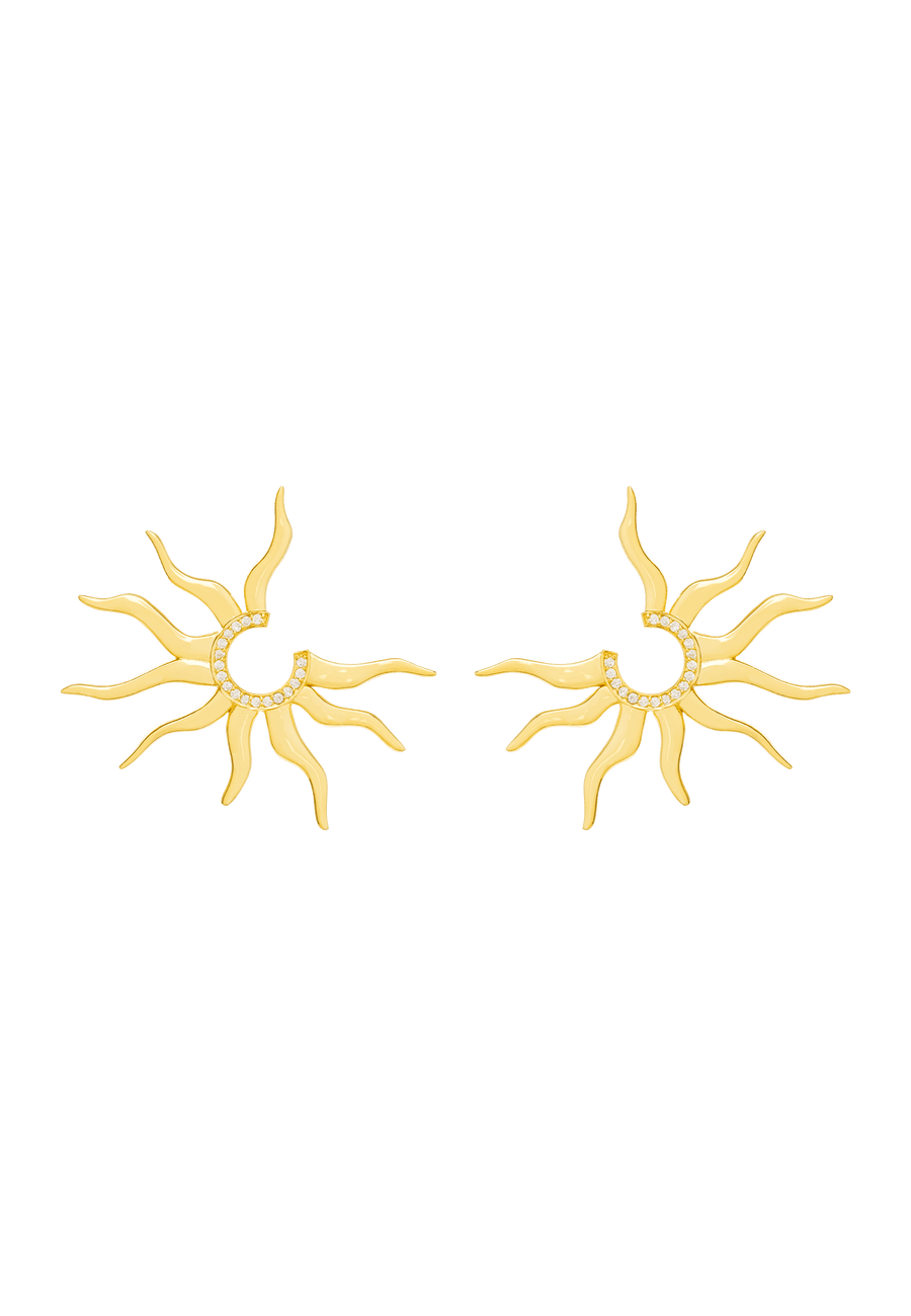 Pendientes bañados en oro con forma de sol de LAVANI Jewels