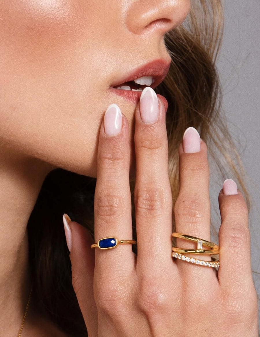 Idol Ring White Silver