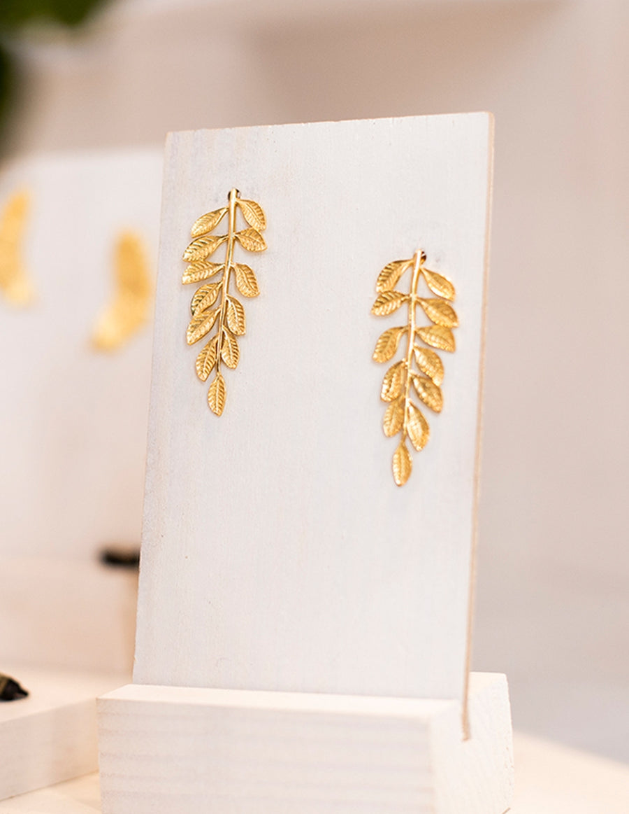 pendientes dorados hoja Veli