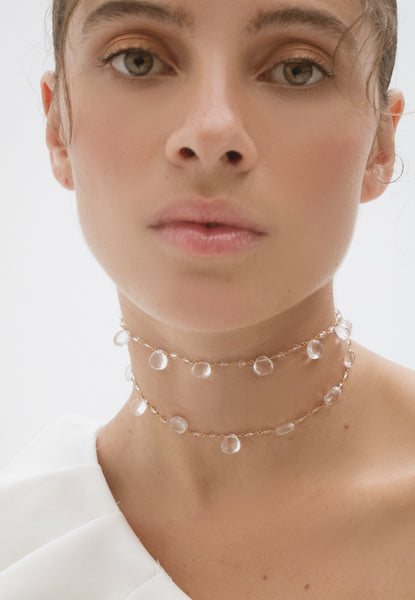 LAVANI JEWELS Chocker Karma Necklace with Circle in Grey Stone and Gold LAVANI JEWELS Chocker Karma Necklace with Circle in Grey Stone and Gold