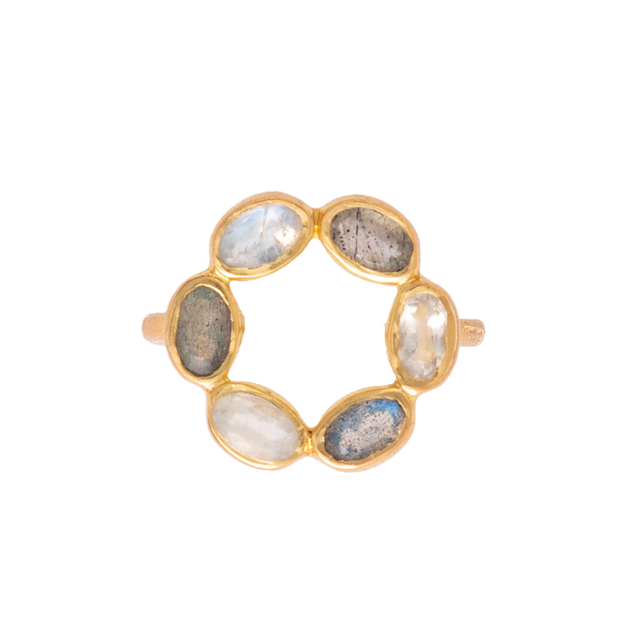 Anillo con forma de circulo Karma LAVANI JEWELS