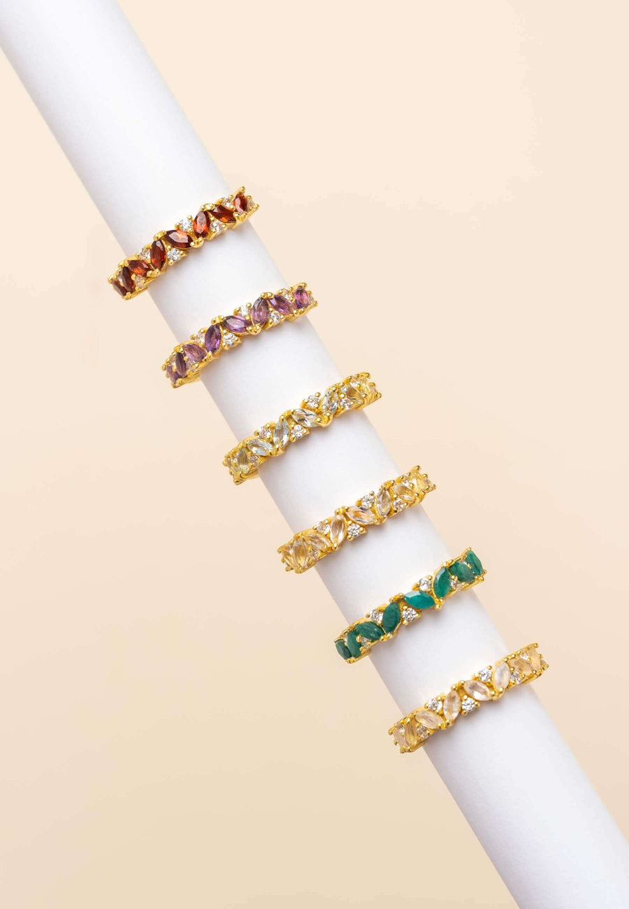 Coleccion Birthstone diseño de anillos dorados finos LAVANI Jewels