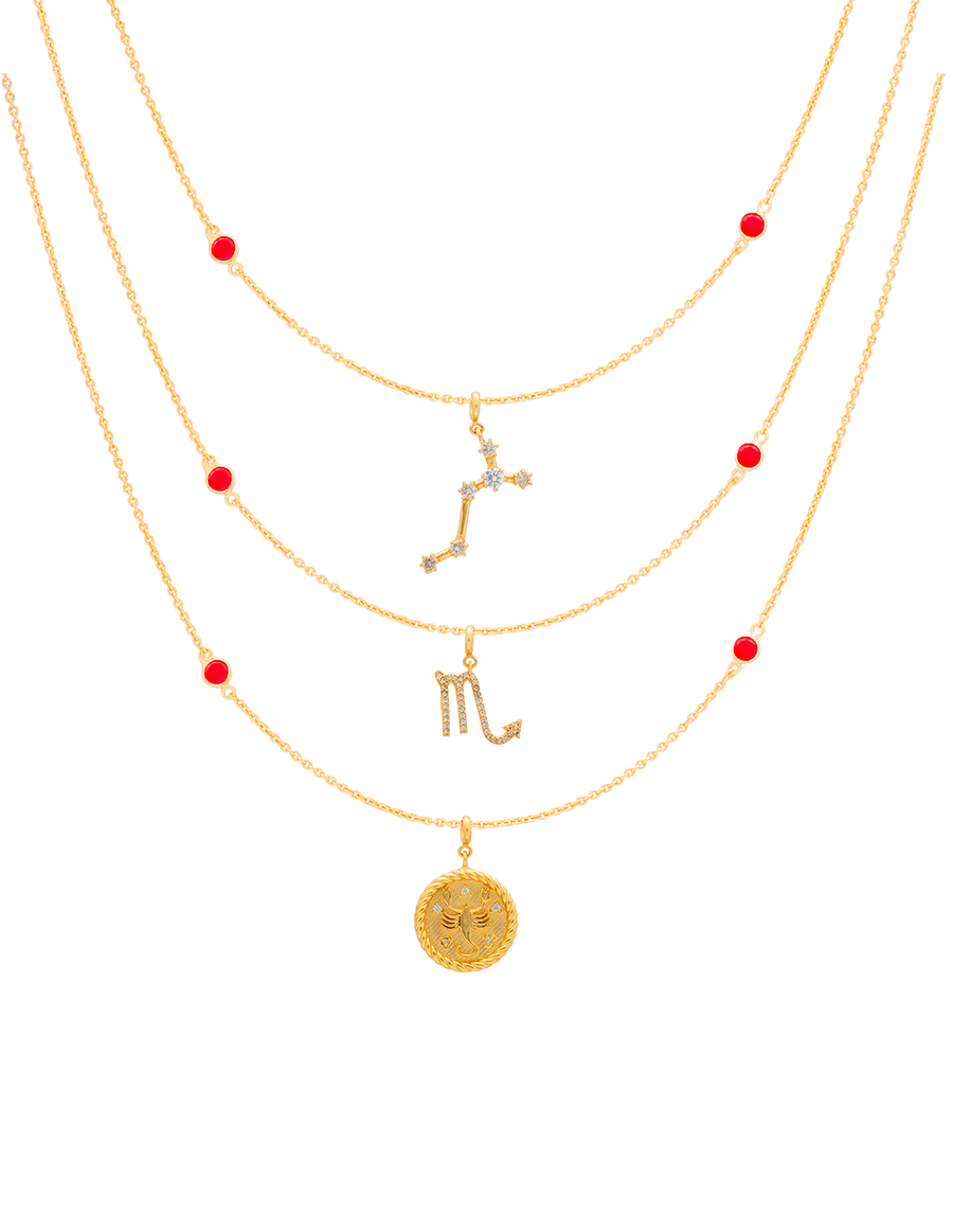 Collar triple zodiaco Escorpio Lavani Jewels bañado en oro.