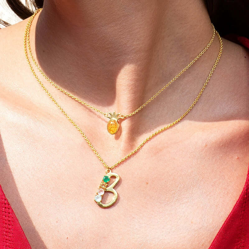 collar bañado en oro con piña 